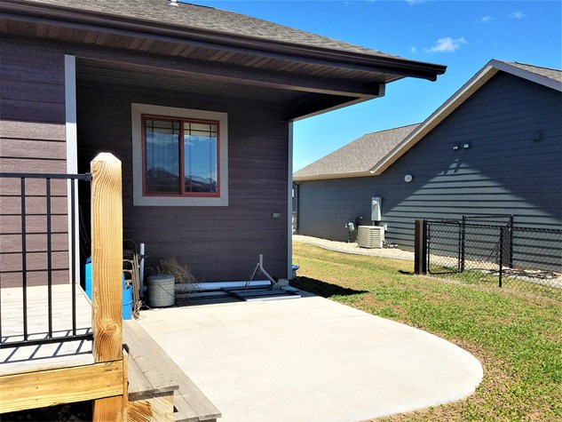 Modern 3 Bed Home on 0.41 Acres – Spearfish